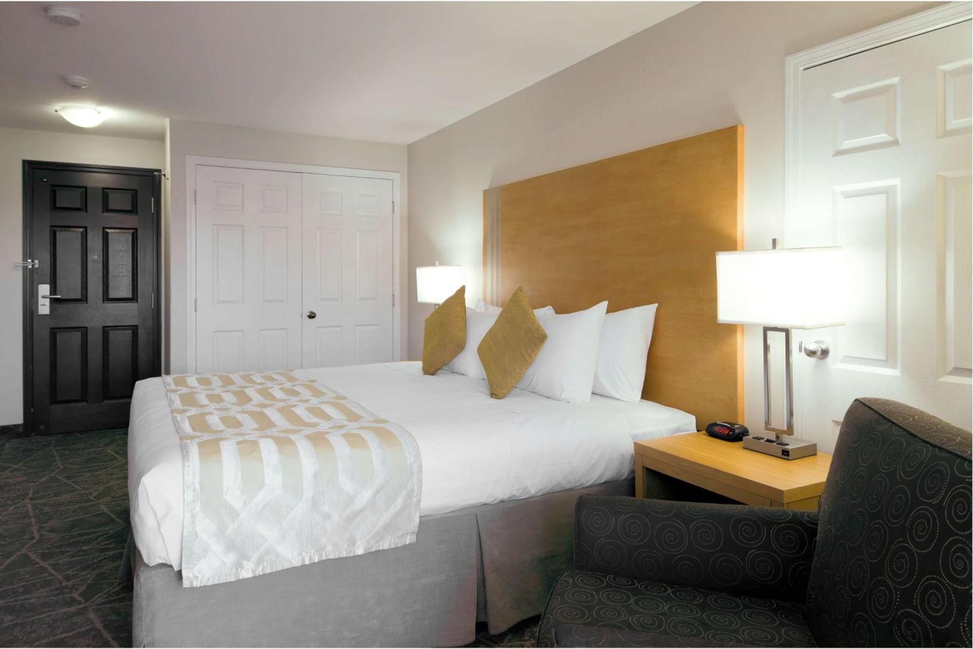 Coast Osoyoos Beach Hotel Extérieur photo